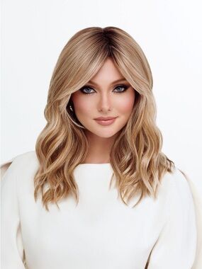 TressAllure Amber radianceBlonde Layered Wavy Women's Wig - Natural Honey Blonde